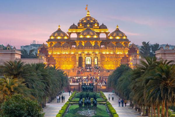 Day 02: Sightseeing Delhi